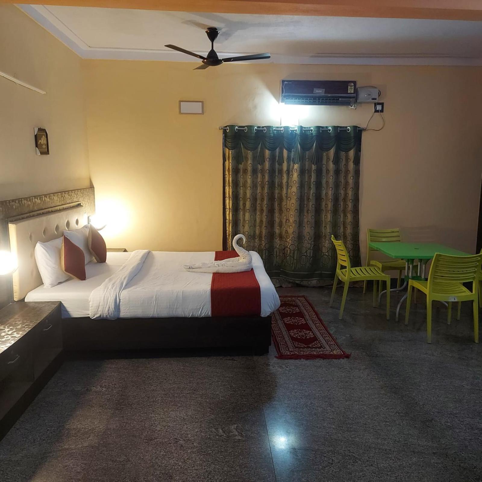 Dolphin Resort Yelagiri Εξωτερικό φωτογραφία