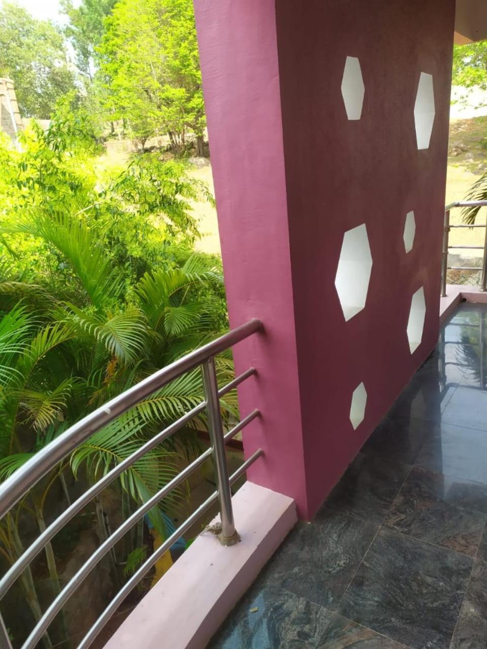 Dolphin Resort Yelagiri Εξωτερικό φωτογραφία