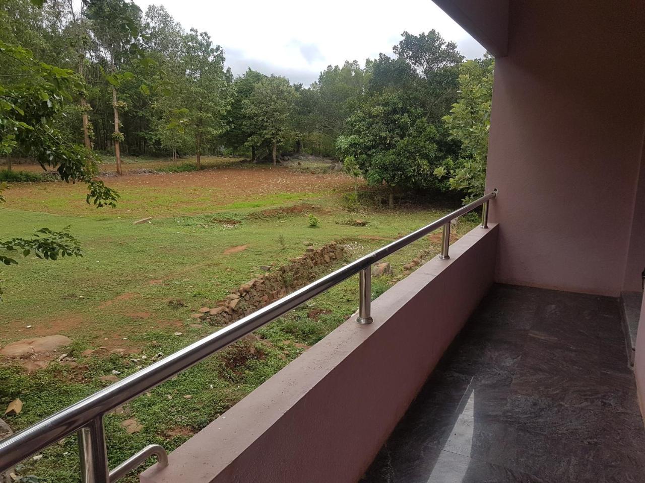 Dolphin Resort Yelagiri Εξωτερικό φωτογραφία